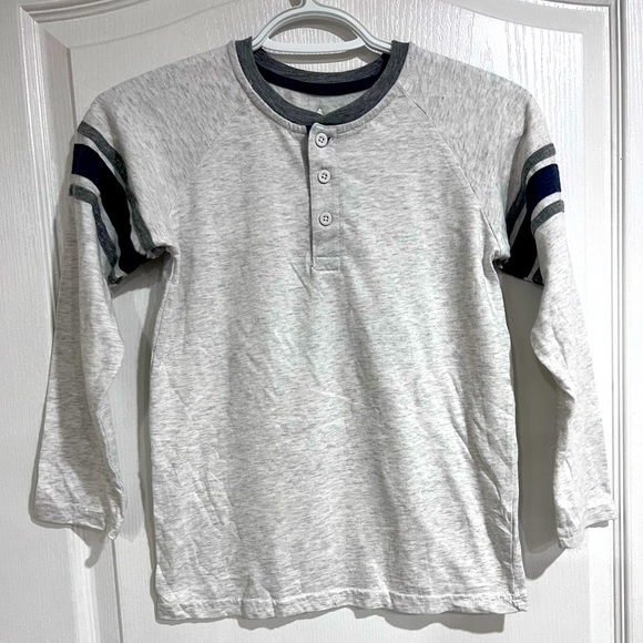 Boys long sleeve shirt size 8 - Picture 1 of 6